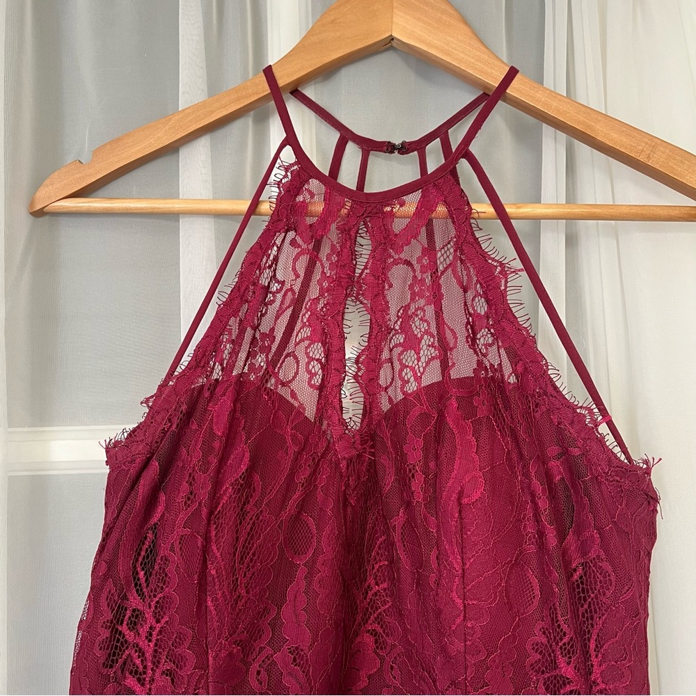 Hayley Paige Burgundy Halter Keyhole Lace Dress - Picture 3 of 12